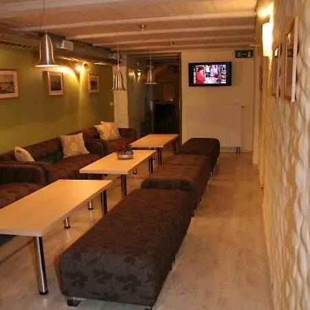 Old Town Hostel Πανσιόν