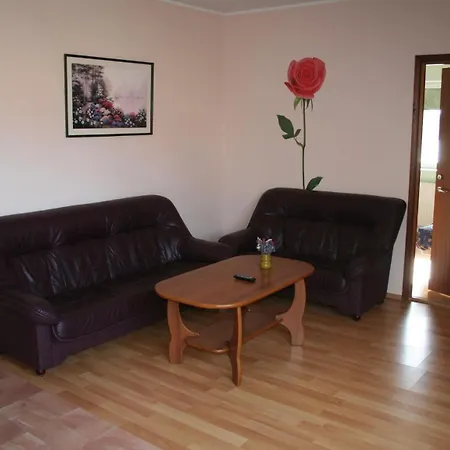 Old Town Hostel Πανσιόν Haapsalu