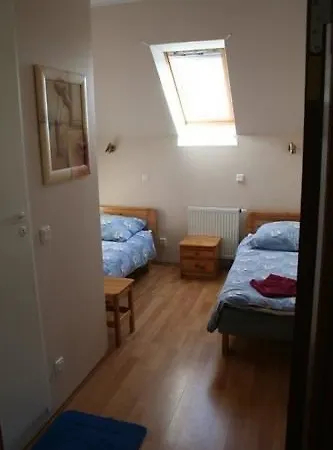 Πανσιόν Old Town Hostel 2*